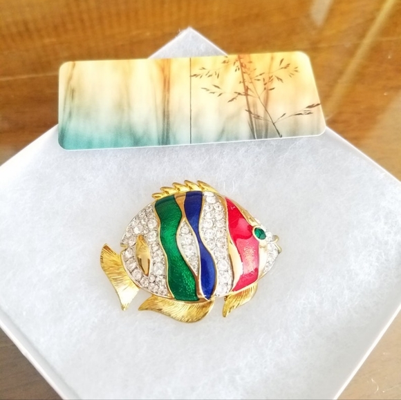Vintage Gold Rainbow Fish Brooch - Picture 10 of 10